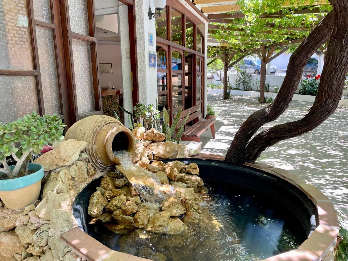 莱夫卡酒店 科林瓦里奥 外观 照片